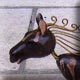 cheval en céramique et fils metalliques